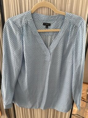 Talbots Sky Blue V-Split Printed Blouse